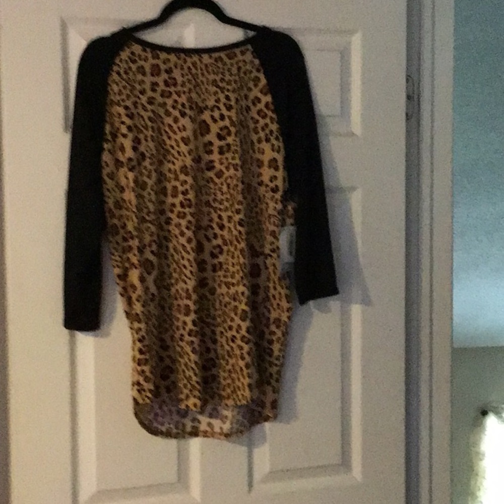Accepting offers for Lularoe Leopard Randy!